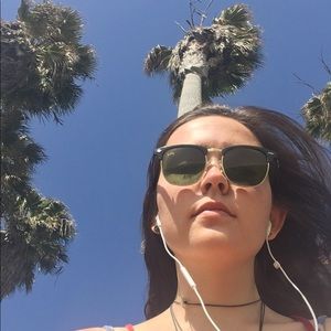 Meet your Posher, Jacq